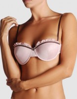 soutien gorge miu miu 2 156x200 Lingerie de Luxe: Prada, Dolce & Gabbana, Miu Miu et les autres