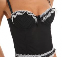 guêpiere alba noire 216x200 Cadeau Saint Valentin : 10 conseils pour offrir de la lingerie à une femme