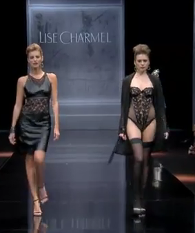 2012 01 31 1740 Défilé de lingerie Lise Charmel 2012 : joaillerie, brodéries et guipures