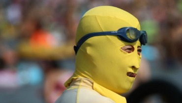 Face-kini